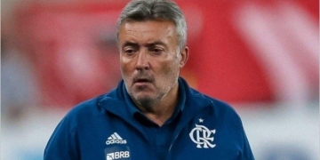 Demissão de Domènec Torrent chega a quase 1 milhão de interações no perfil do Flamengo no Instagram