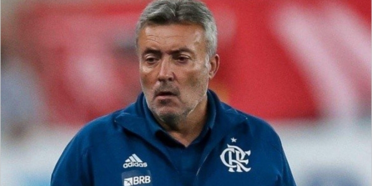 Demissão de Domènec Torrent chega a quase 1 milhão de interações no perfil do Flamengo no Instagram