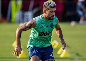 Com Arrascaeta, Flamengo divulga lista de relacionados para o jogo de hoje e torcida enlouquece