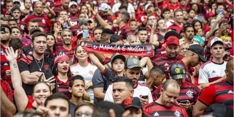 Torcida do Flamengo poderá ter muitas felicidades na partida contra o Atlético-GO pelo Brasileirão