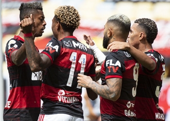 Comentarista cobra postura intimidadora ao Flamengo: ‘Precisa voltar a dar medo nos adversários’