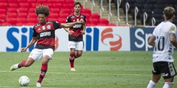 Willian Arão cobra companheiros de time após empate contra Atlético-GO: ‘Não podemos tomar um gol daqueles’