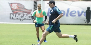 Rogério Ceni ganha reforço de última hora para o Brasileirão; zaga sofre com desfalques importantes
