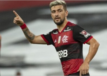 Atuação fantástica de Arrascaeta em vitória do Flamengo gera memes nas redes sociais; confira