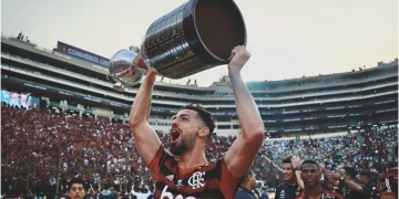 ‘Volta, Marí’: Publicação do zagueiro sobre o Flamengo enlouquece torcida rubro-negra