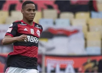 Daniel Cabral e Natan, convocados para a seleção sub-20, podem desfalcar o Flamengo na Libertadores