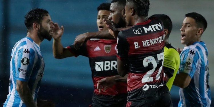 Natan pede perdão para a torcida do Flamengo após expulsão na Libertadores e diz que árbitro mentiu