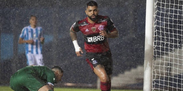 Morte de Maradona causará impactos diretos no Flamengo, interferindo nos próximos jogos