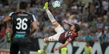 Arrascaeta concorre ao Prêmio Puskás por golaço de bicicleta; como votar no craque do Flamengo pela Fifa