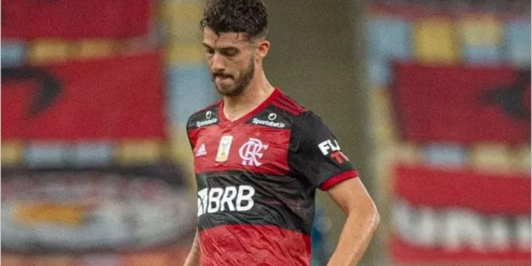 Gustavo Henrique ganha espaço na zaga do Flamengo com o afastamento de Thuler