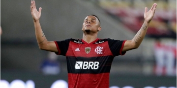 Conmebol denuncia Thuler e Natan do Flamengo após expulsão no jogo contra o Racing