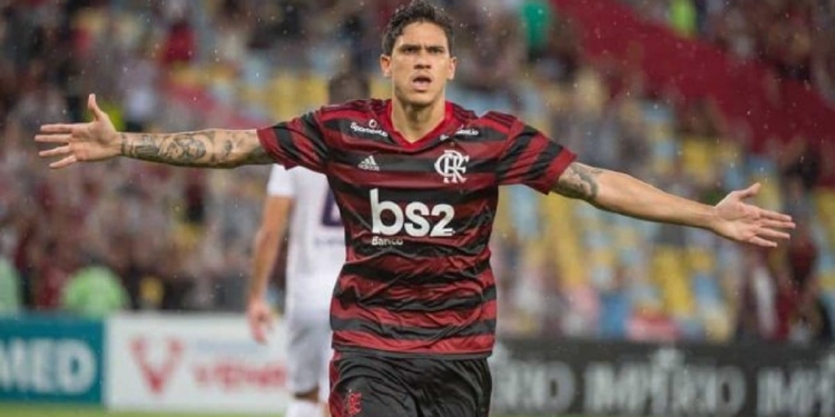 Real Madrid torce por vacilo do Flamengo para dar chapéu histórico pela contratação de Pedro