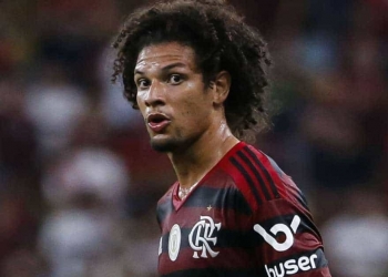 Benfica quer contratar Willian Arão e prepara bolada milionária para tirá-lo do Flamengo; Gerson também está na lista