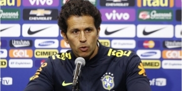 Climão entre CBF e Flamengo: médico da seleção contesta Márcio Tannure e minimiza situação de Pedro