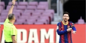 Imagem misteriosa aparece em homenagem de Messi a Maradona e surpreende o mundo