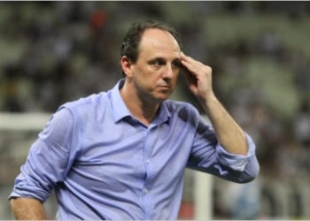 Flamengo enfrenta o Racing com time desmontado e enfrentando crise dentro e fora de campo