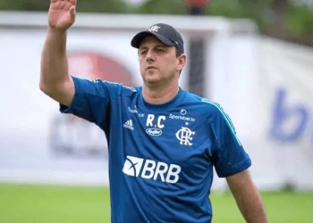 Retorno de craques e ausência de titulares: conheça os bastidores do último treinamento do Flamengo antes da partida contra o Racing