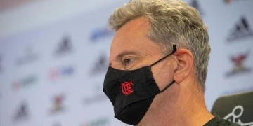 Documento importante vaza nos bastidores e Flamengo pode perder bolada milionária; Landim fica irritado e cobra explicações