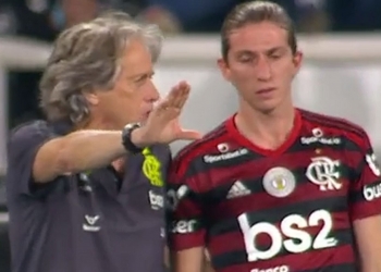 Filipe Luís rompe o silêncio e culpa Jorge Jesus pela atual crise vivida no Flamengo
