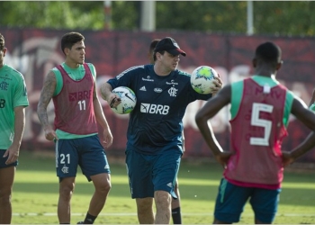 Flamengo prepara várias mudanças em relação ao elenco que enfrentou o Santos no primeiro turno