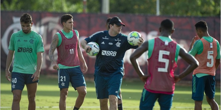 Flamengo prepara várias mudanças em relação ao elenco que enfrentou o Santos no primeiro turno