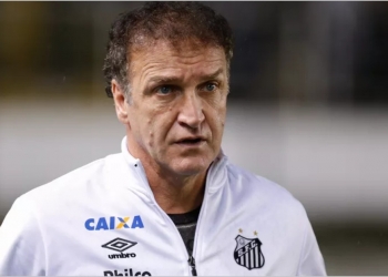 Para jogo contra o Flamengo, Cuca fará modificações no meio-campo e também na zaga