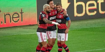 Quinteto mágico do Flamengo estará à disposição de Rogério Ceni pela 1ª vez, dando força máxima contra o Santos