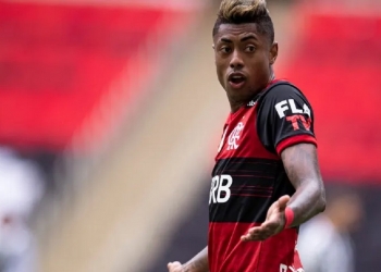 Bruno Henrique protagoniza atuação de gala e é exaltado pela Nação após goleada aplicada no Santos