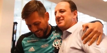 Rogério Ceni rompe silêncio e fala pela 1ª vez sobre possibilidade de despedida do goleiro Diego Alves