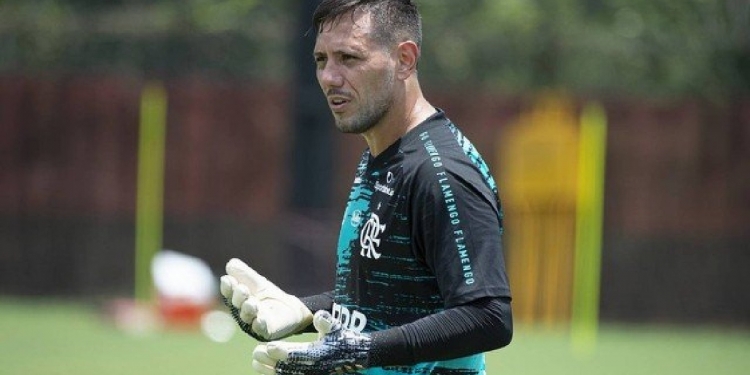 Mister pediu e o Benfica obedeceu: Diego Alves, sonho antigo de Jorge Jesus, entra na mira do clube português