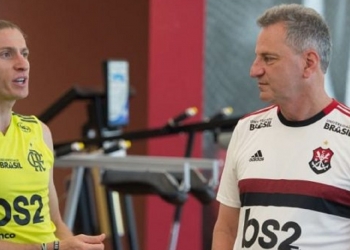 Landim aparece ‘de surpresa’ no Ninho do Urubu e promove mudanças no Flamengo