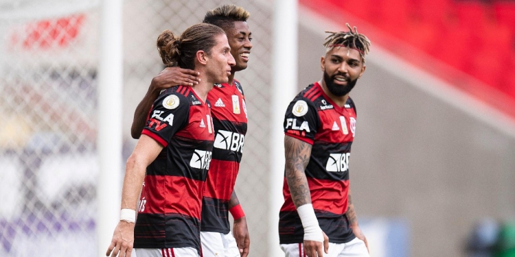 Mauro Cezar exige que Flamengo vença o Bahia caso tenha pretensões de se tornar campeão do Brasileirão