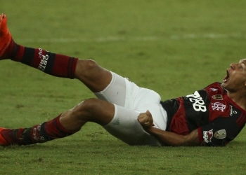 Willian Arão volta a treinar com o restante do elenco e notícia é animadora para a Nação