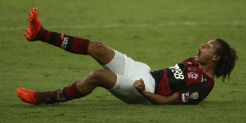 Willian Arão volta a treinar com o restante do elenco e notícia é animadora para a Nação