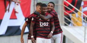 Adeus, Flamengo: Huddersfield, da Inglaterra, dá início às conversas pela contratação de Lincoln