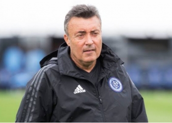 Domènec Torrent, ex-técnico do Flamengo, divulga mensagem apoiando Gerson: ‘Homem de caráter ímpar’