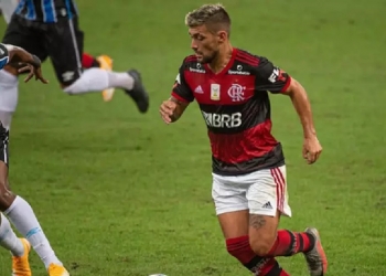Arrascaeta recebe propostas da Europa e diz se aceita ou continua no Flamengo