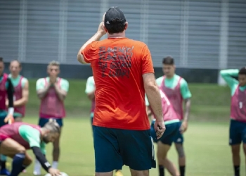 Natal sem folga: com iminência de confronto pelo Brasileirão, jogadores do Flamengo treinam no dia 25