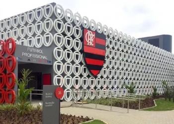 Atacante do Flamengo oficializa acordo com clube da Série B do Campeonato Brasileiro