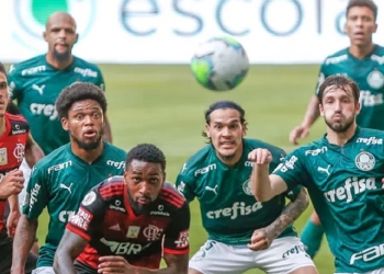 Zagueiro afastado por ‘mau comportamento’ ganha perdão da diretoria e é reintegrado ao elenco profissional do Flamengo