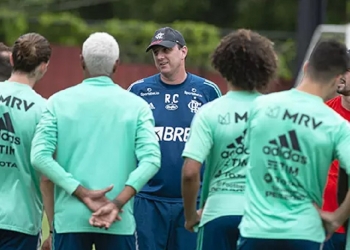 Jogadores do Flamengo ganham folga após fiasco diante do Fortaleza e torcedores se irritam