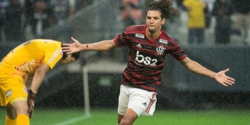 Flamengo abre o jogo e se manifesta pela 1ª vez sobre venda de Willian Arão ao Benfica de Jorge Jesus