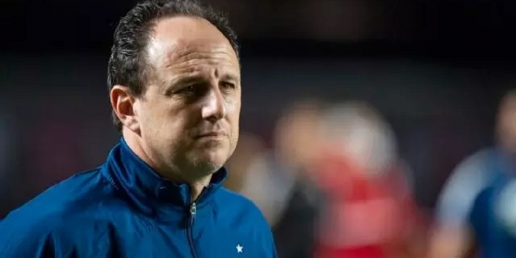 Rogério Ceni inicia 2021 no Flamengo com dois desfalques para a sequência do Campeonato Brasileiro
