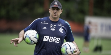 Rogério Ceni ganha reforço de última hora para clássico contra o Fluminense pelo Campeonato Brasileiro