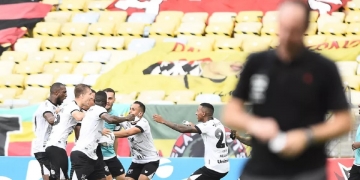 Rogério Ceni rompe silêncio após derrota para o Ceará e fala sobre futuro do Flamengo