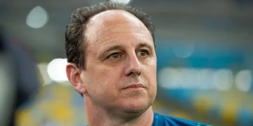 Rogério Ceni cita ausência de torcida nos estádios para justificar fracassos do Flamengo