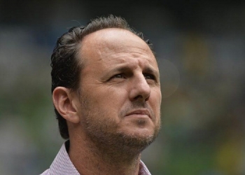 Rogério Ceni explica motivo pelo qual deixou Gabigol no banco de reservas contra o Ceará