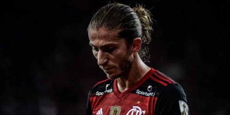 Filipe Luís fica irritado após reportagem polêmica expondo ‘panela’ no Flamengo: ‘Nunca duvide de quem derrama sangue’