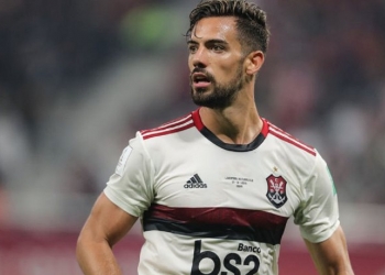 Ídolo do Flamengo, Pablo Marí fica irritado com demissão de Domènec Torrent e fala sobre crise vivida pelo clube