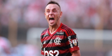 Rafinha, ex-Flamengo, está perto de retornar para a Alemanha